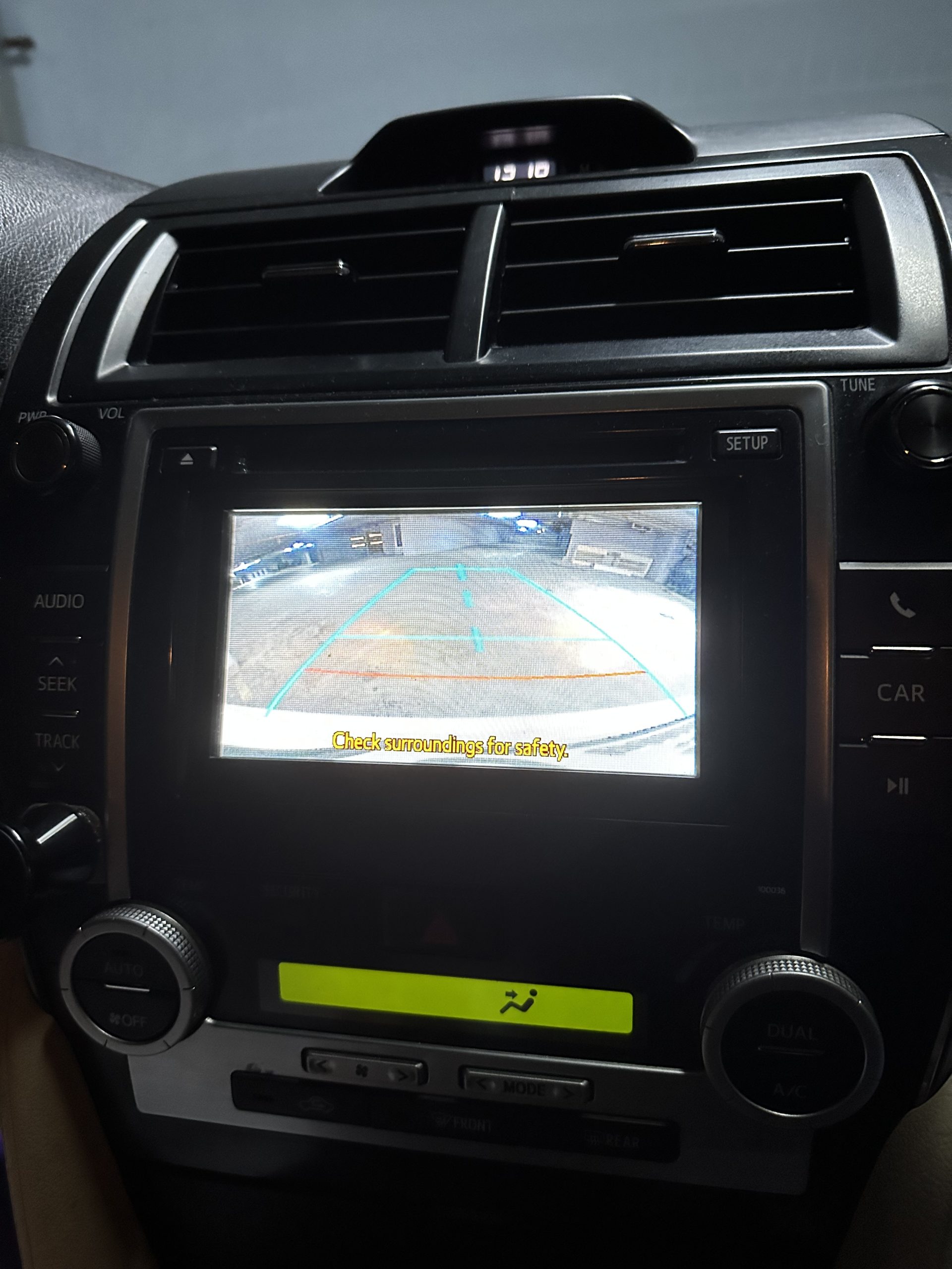 Toyota Camry 2012 - Image 2